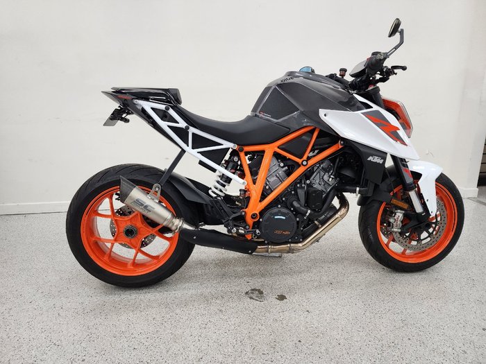 2018 Ktm 1290 SUPER DUKE R White