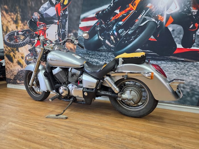 2011 Honda VT400 SILVER