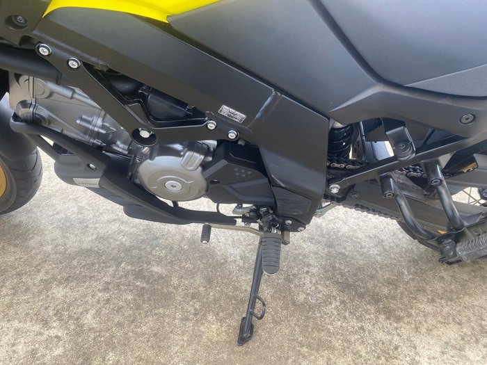 2024 Suzuki V-STROM 650XT (DL650XA) Yellow