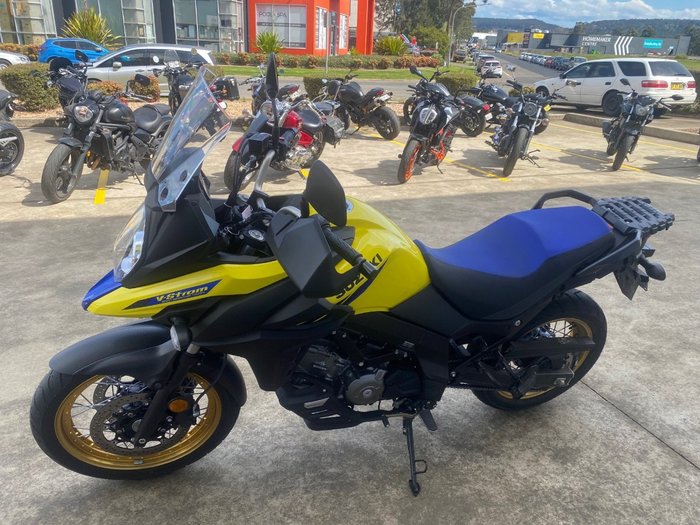 2024 Suzuki V-STROM 650XT (DL650XA) Yellow