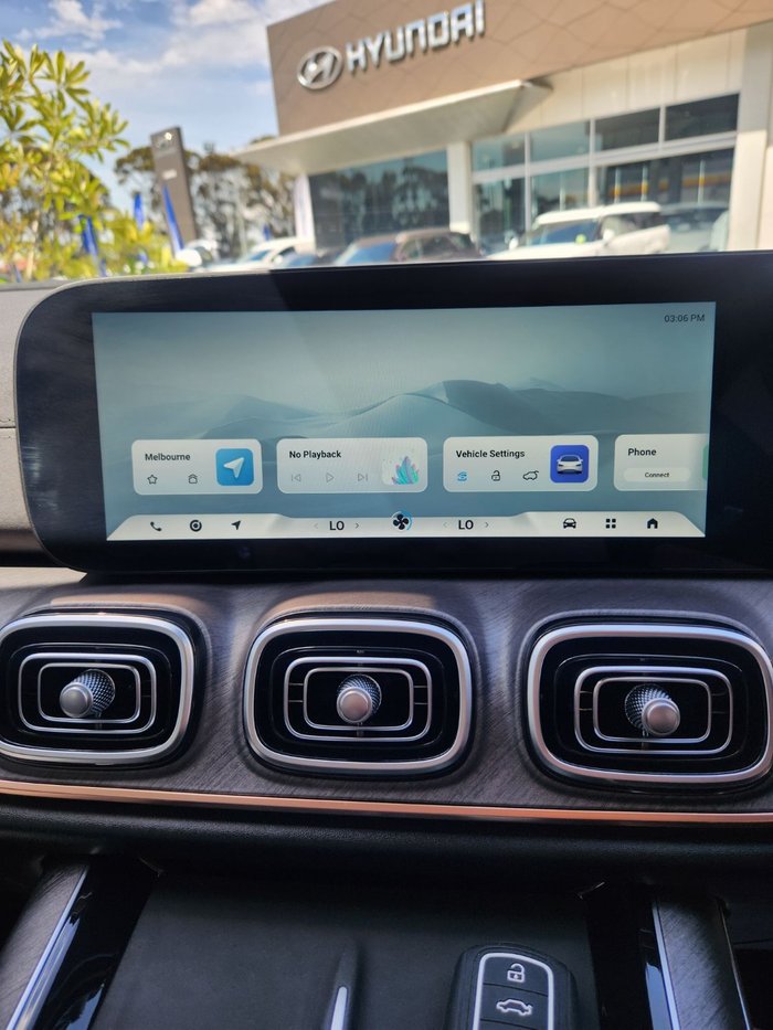 2025 Jaecoo J8 Track