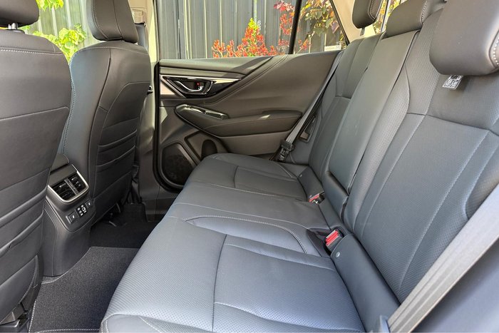 2025 Subaru Outback AWD Touring