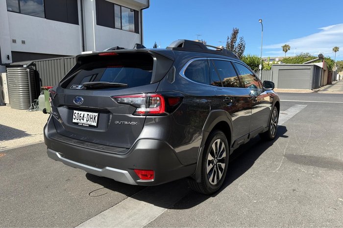 2025 Subaru Outback AWD Touring
