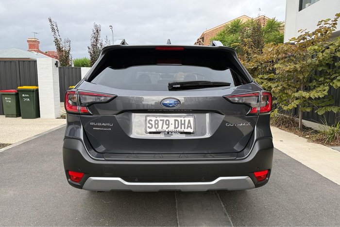 2025 Subaru Outback AWD Touring