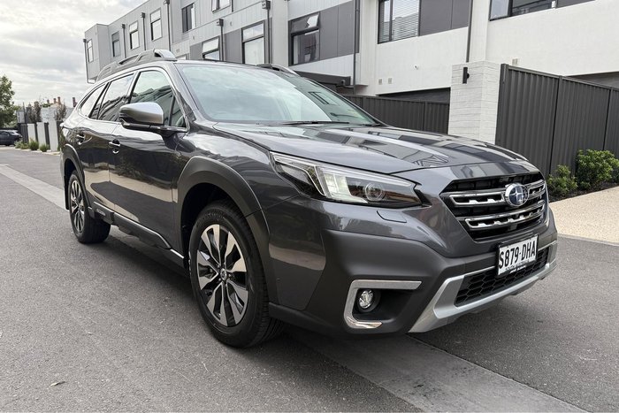 2025 Subaru Outback AWD Touring