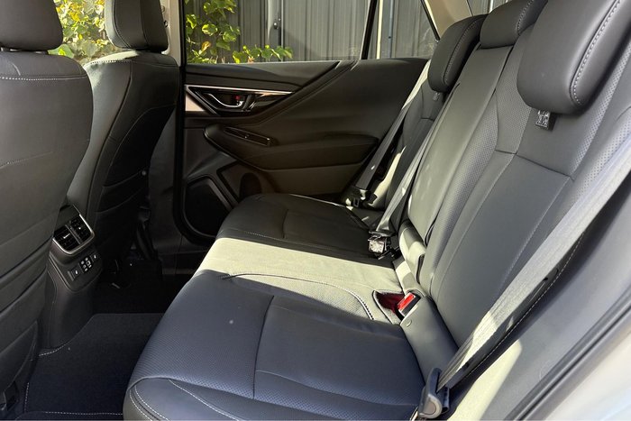 2025 Subaru Outback AWD Touring XT