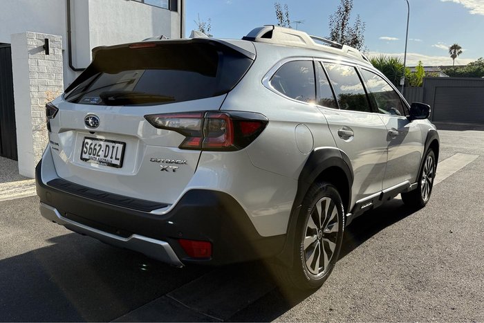 2025 Subaru Outback AWD Touring XT