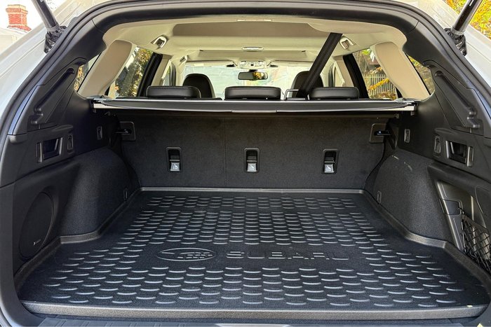 2025 Subaru Outback AWD Touring XT