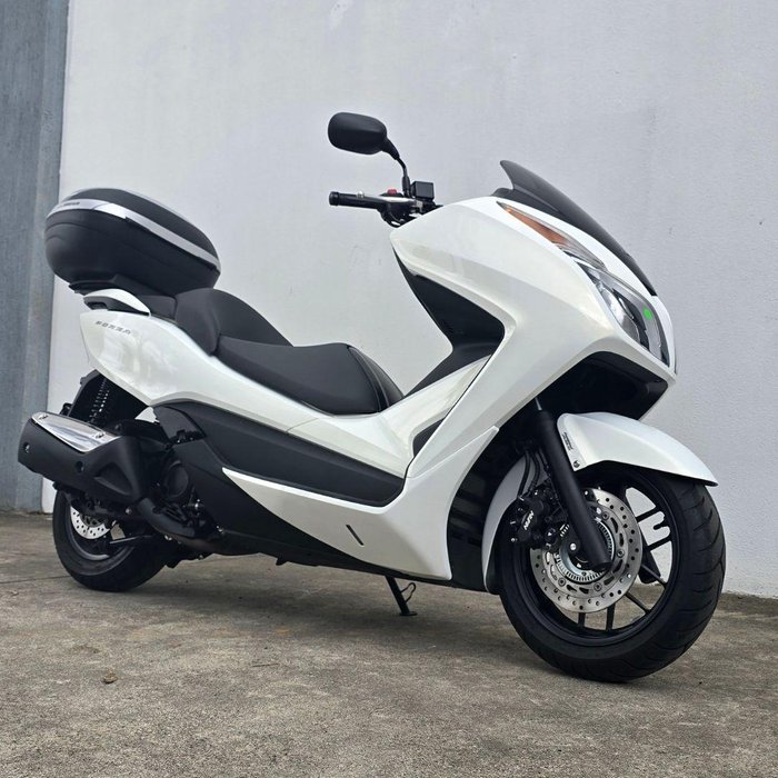 2017 Honda Forza 300 (NSS300) Forza White