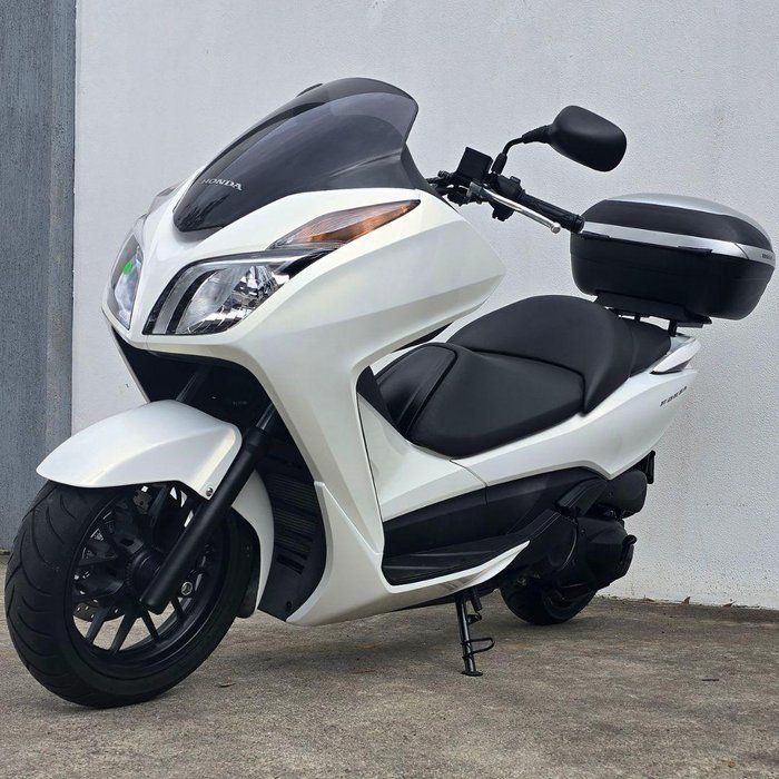 2017 Honda Forza 300 (NSS300) Forza White