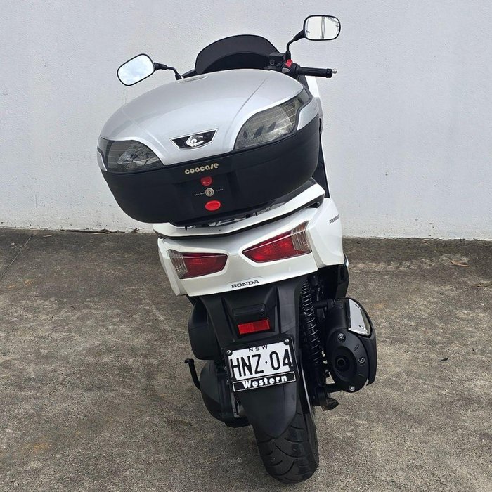 2017 Honda Forza 300 (NSS300) Forza White