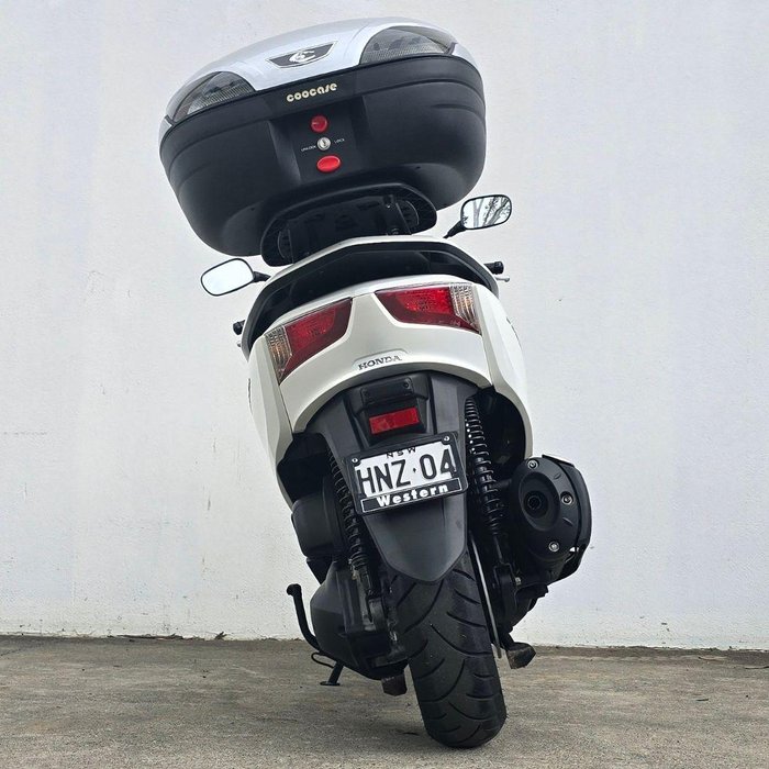 2017 Honda Forza 300 (NSS300) Forza White