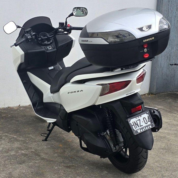 2017 Honda Forza 300 (NSS300) Forza White