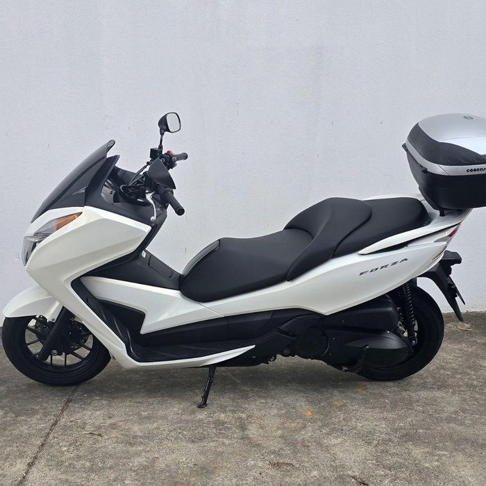 2017 Honda Forza 300 (NSS300) Forza White