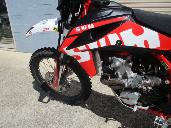 2018 SWM RS 500 R RED