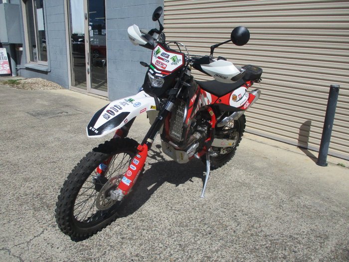 2018 SWM RS 500 R RED