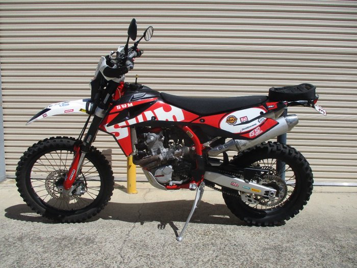 2018 SWM RS 500 R RED