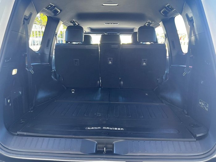 2023 Toyota Landcruiser VX