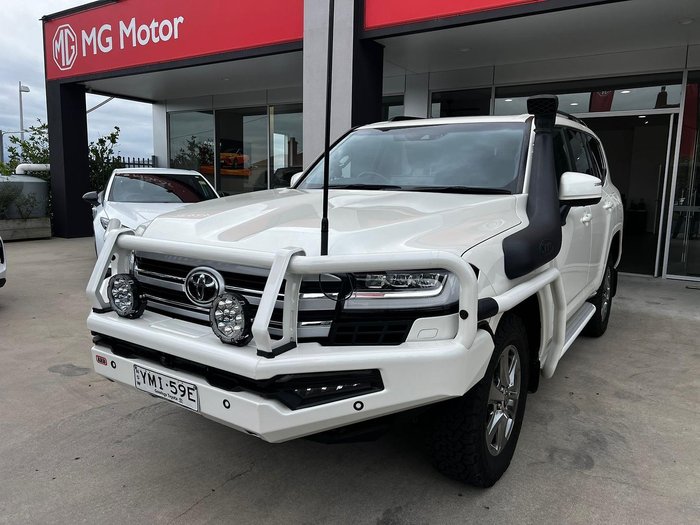 2023 Toyota Landcruiser VX