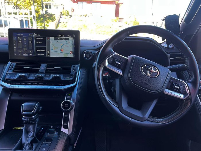 2023 Toyota Landcruiser VX