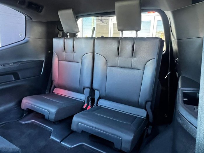 2023 Toyota Landcruiser VX