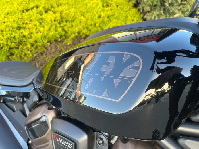 2022 HARLEY-DAVIDSON RH1250S SPORTSTER S Black
