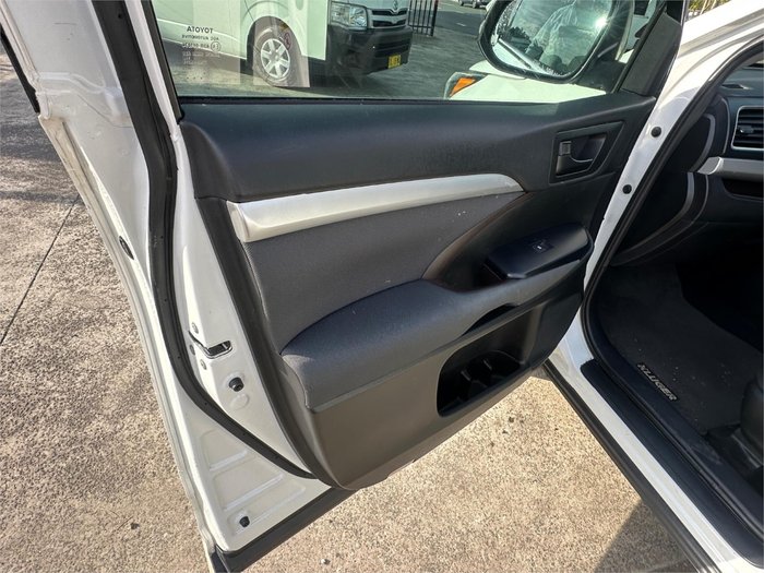 2019 TOYOTA KLUGER GX (4x2)