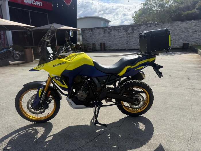 2023 Suzuki V-Strom 800DE V-Strom Yellow