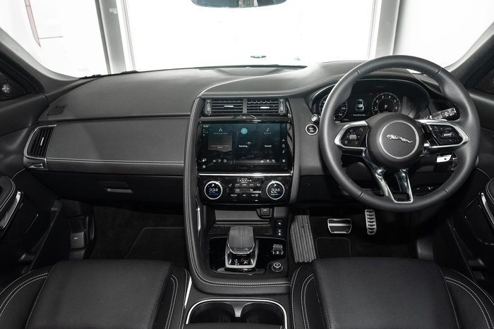 2024 Jaguar E-PACE P250 R-Dynamic SE