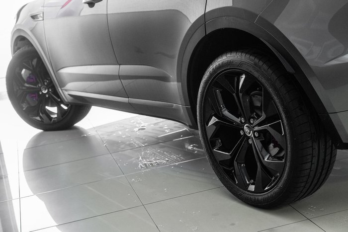 2024 Jaguar E-PACE P250 R-Dynamic SE