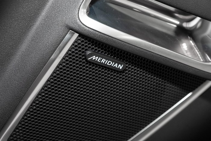 2024 Jaguar E-PACE P250 R-Dynamic SE