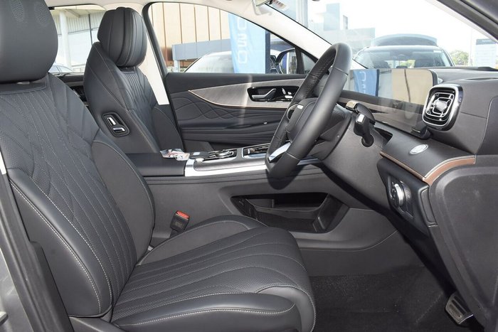 2025 Jaecoo J8 Track