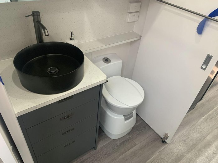 2025 Lotus Caravans Freelander Fr22cl 22'