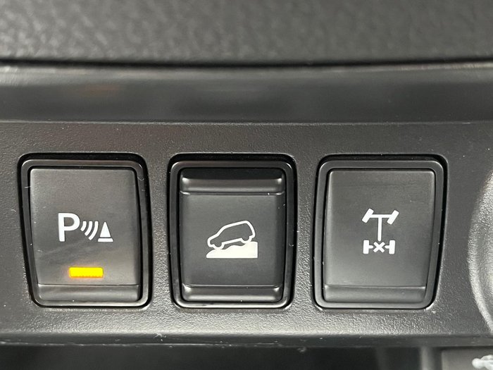 2018 Nissan Navara ST-X