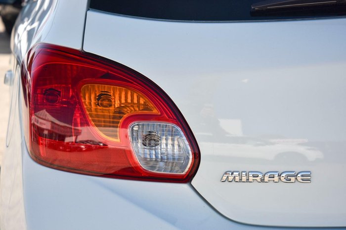 2021 Mitsubishi Mirage ES LB MY22 White