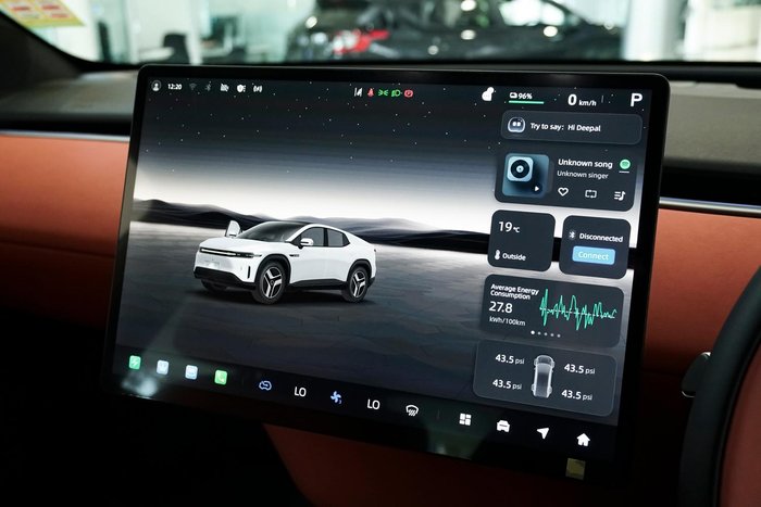 2025 Deepal E07 Performance