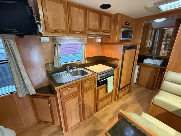 2010 Billabong Caravans Grove