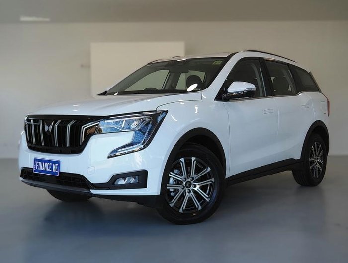 2025 Mahindra XUV700 AX7L