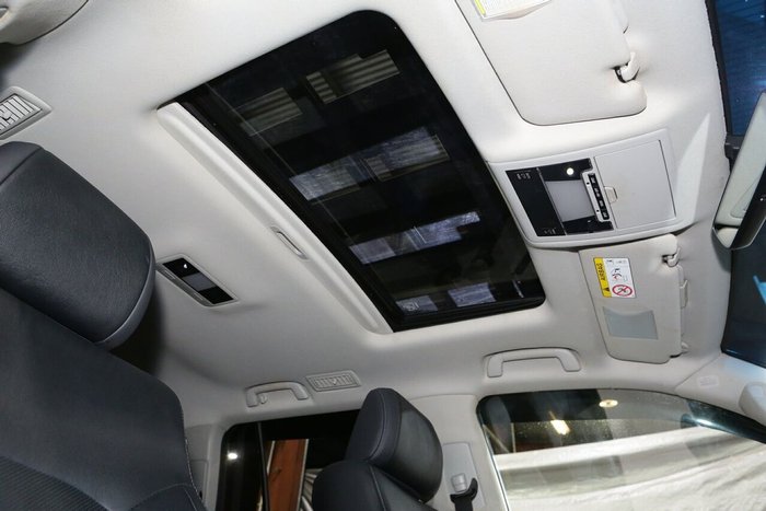 2021 Toyota Landcruiser VX