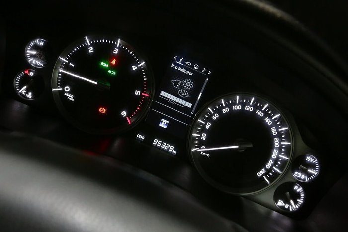 2021 Toyota Landcruiser VX