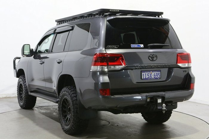 2021 Toyota Landcruiser VX