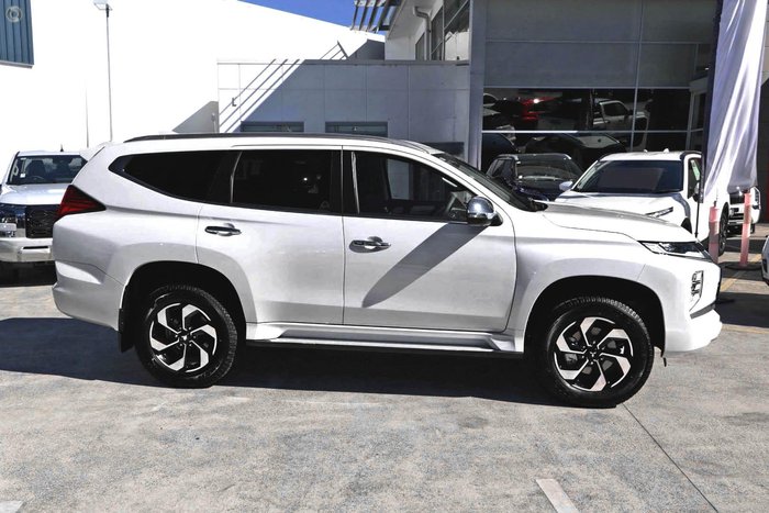 2024 Mitsubishi Pajero Sport Exceed QG MY24 4X4 Dual Range White