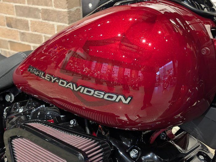 2025 Harley-Davidson Breakout 117 (FXBR) Softail Red