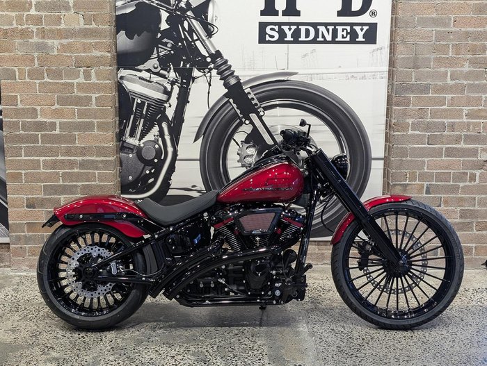 2025 Harley-Davidson Breakout 117 (FXBR) Softail Red