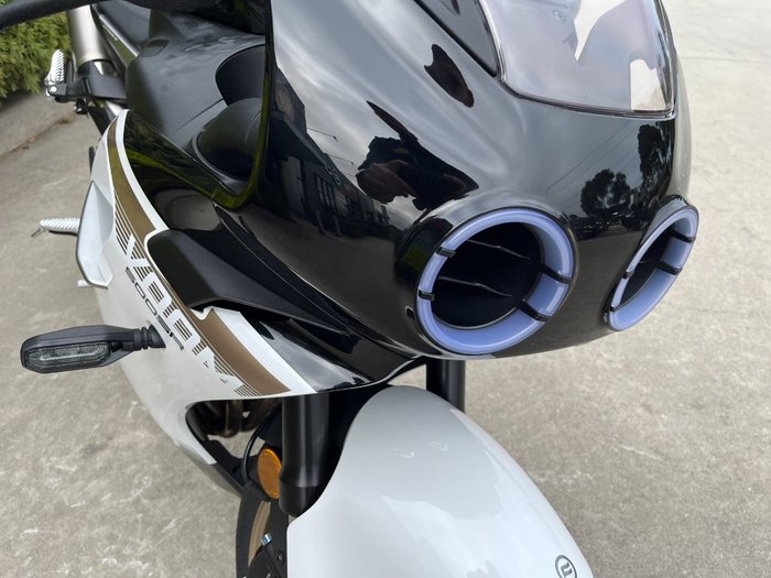 2025 CFMOTO 2025 CF MOTO 500CC 500SR VOOM ABS NEBULA WHITE