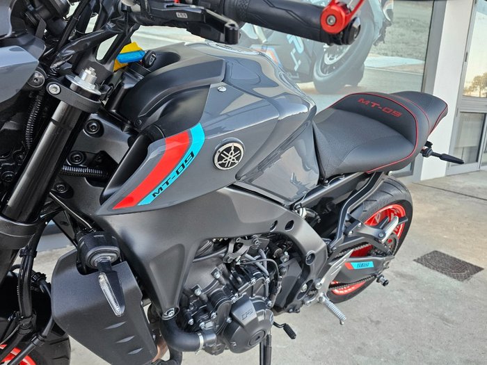 2021 Yamaha MT-09A GREY