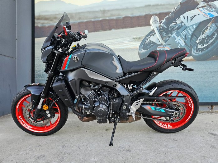 2021 Yamaha MT-09A GREY