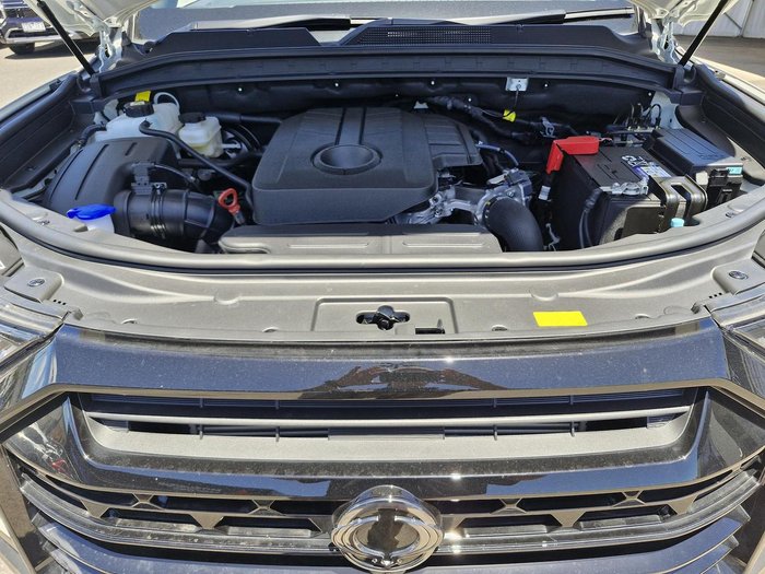 2025 KGM Musso Ultimate Q261 MY26 4X4 Dual Range Grand White