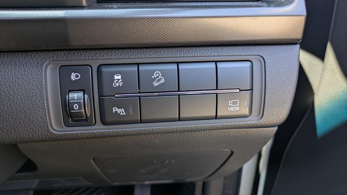 2025 KGM Musso Ultimate Q261 MY26 4X4 Dual Range Grand White