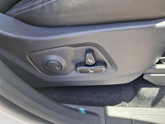 2025 KGM Musso Ultimate Q261 MY26 4X4 Dual Range Grand White